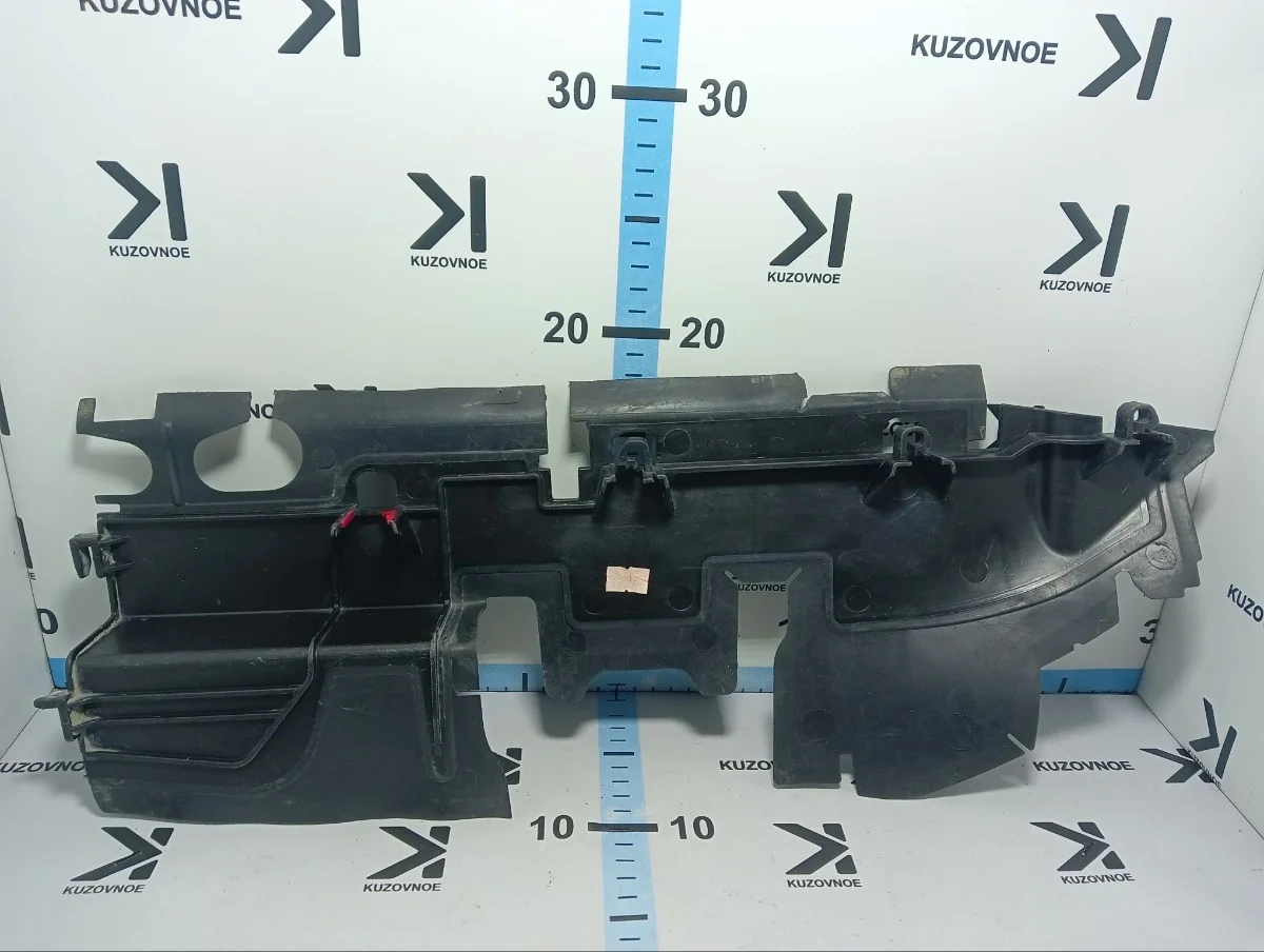 Дефлектор радиатора Skoda Octavia 2013-2019 A7