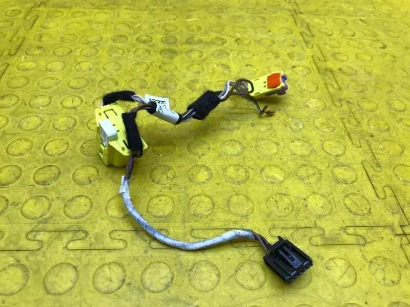 Провода прочие Skoda Octavia 2018 5E0971584A 5E3 CJS 298666