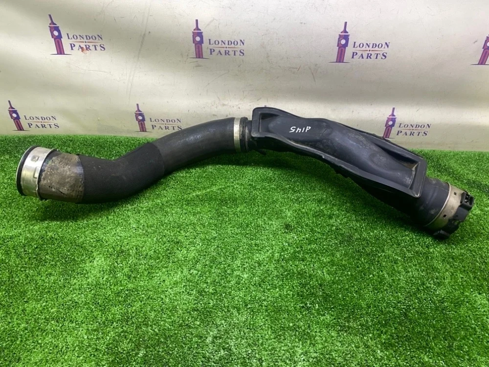 Воздуховод наддувочного воздуха BMW X5 30dX E70