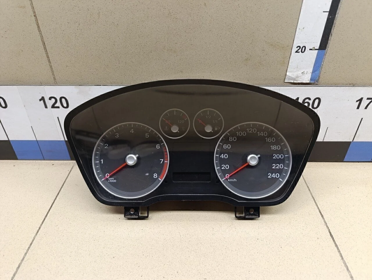 Панель приборов Focus II 2005-2008