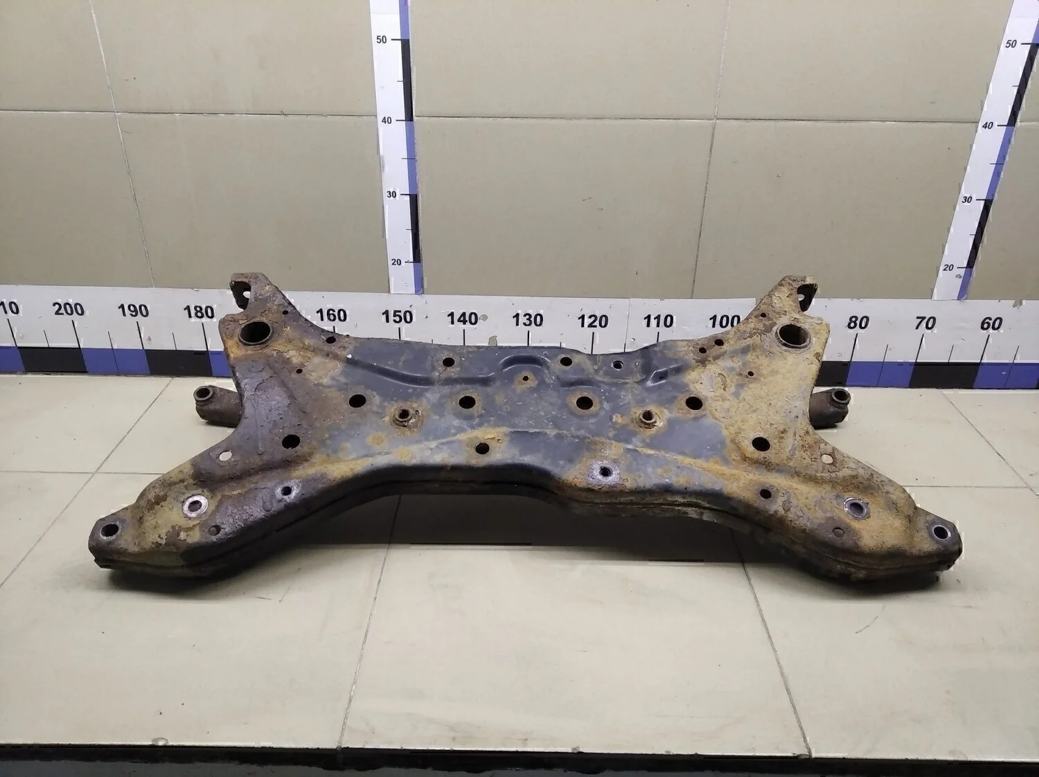 Балка подмоторная Outlander XL (CW) 2006-2012