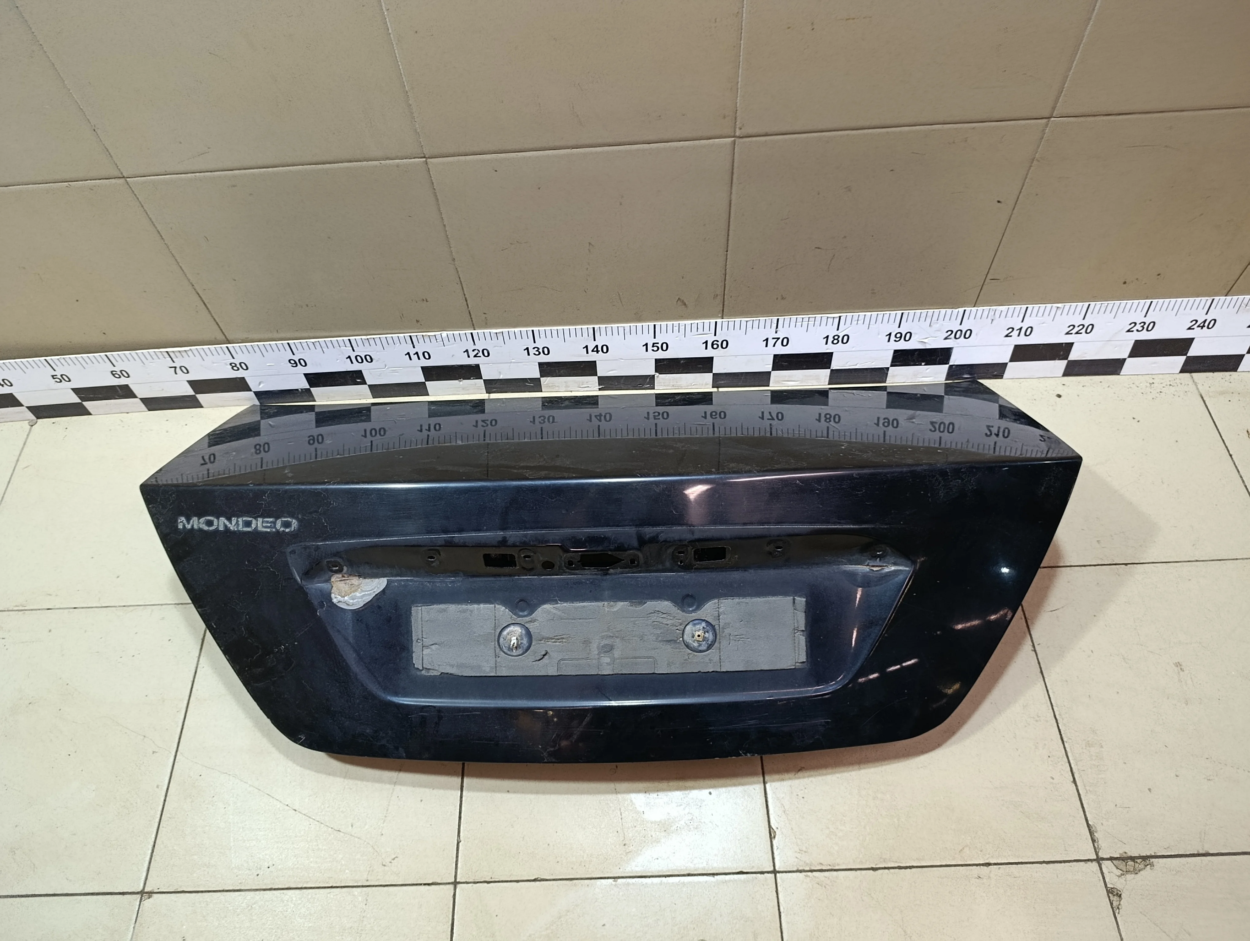 Крышка багажника Mondeo III 2000-2007