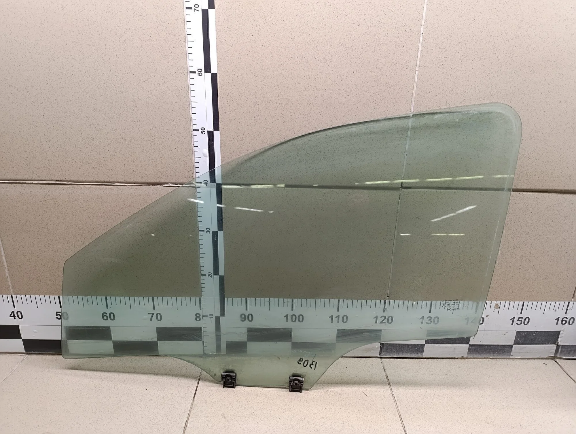 Стекло двери передней правой C-Elysee 2012>