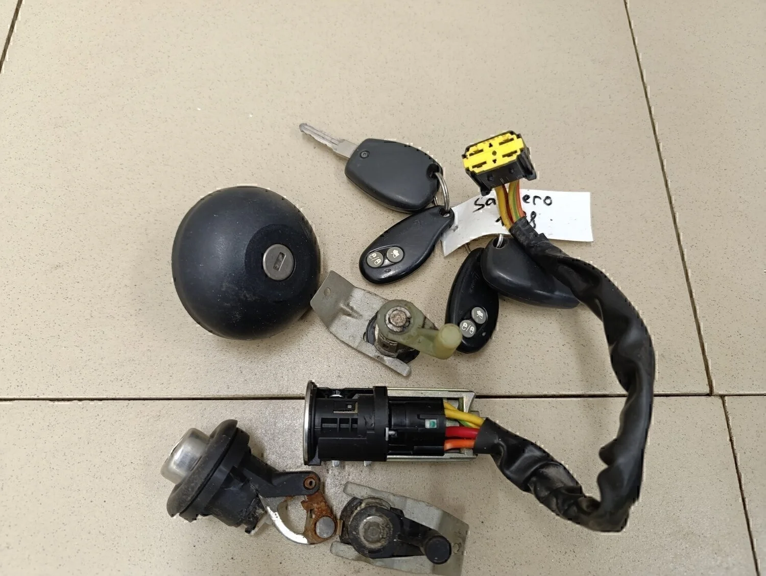 Замок зажигания Logan 2005-2014