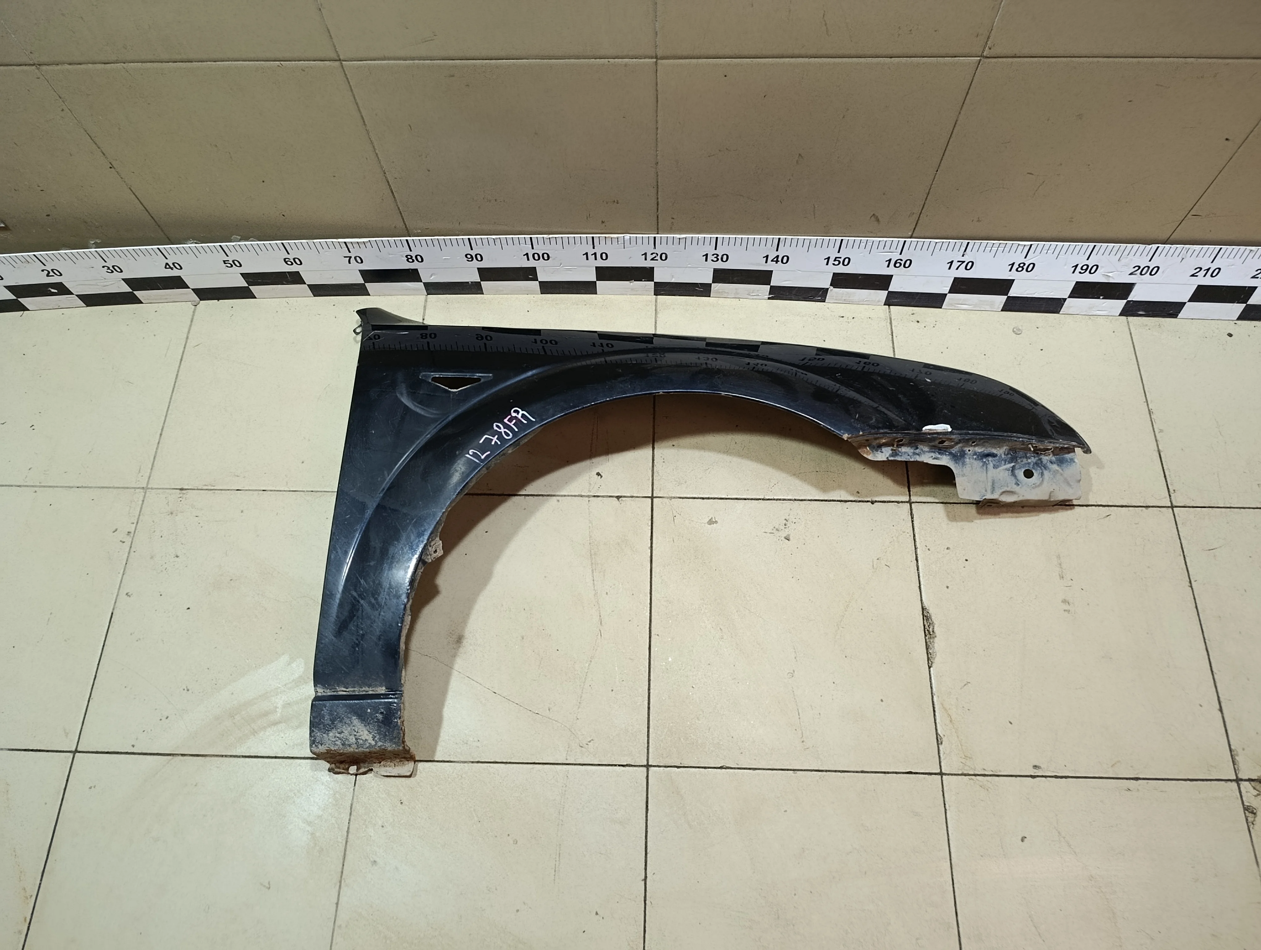 Крыло переднее правое Mondeo III 2000-2007