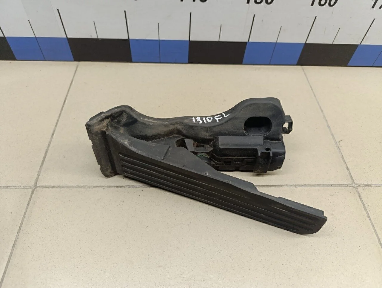 Педаль газа Passat [B6] 2005-2010