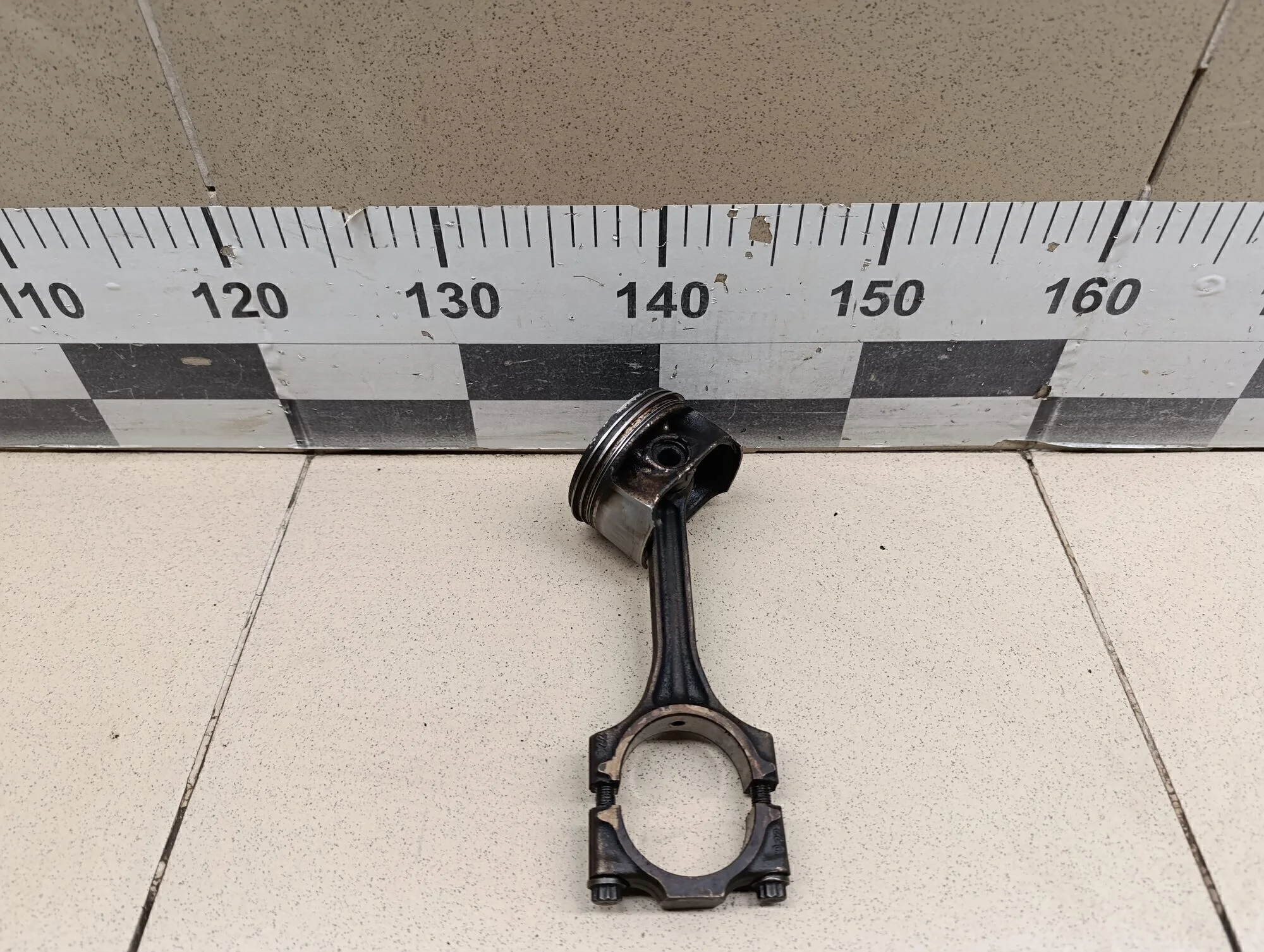 Поршень с шатуном Octavia (A5 1Z-) 2004-2013