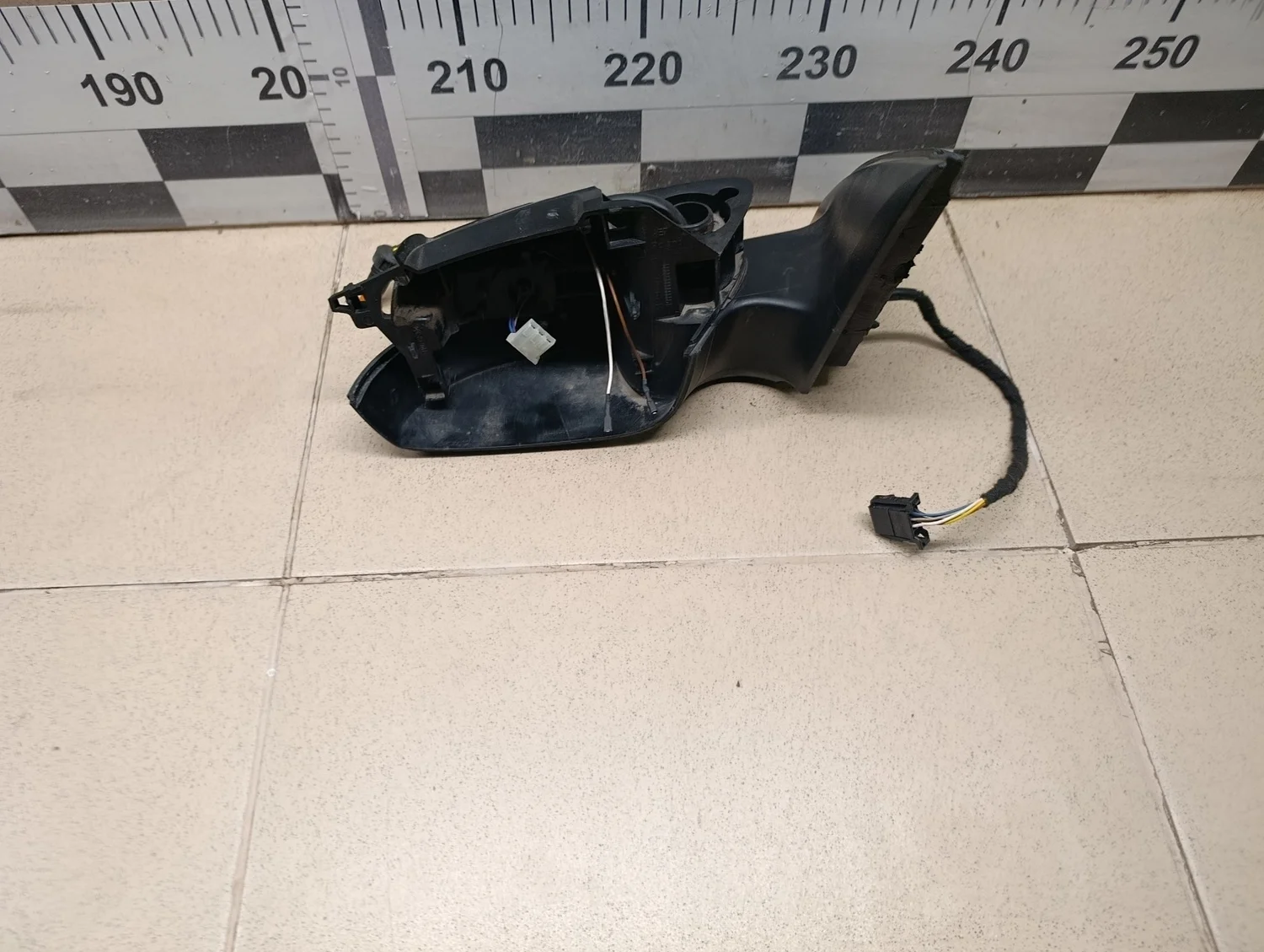 Зеркало левое электрическое Rapid 2013>