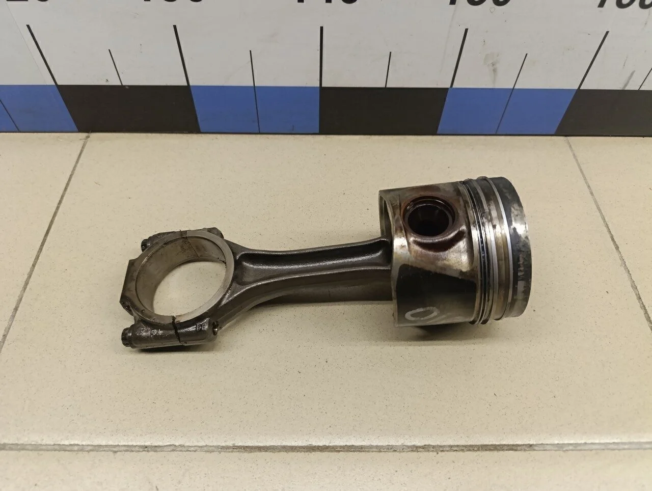 Поршень с шатуном Passat [B6] 2005-2010