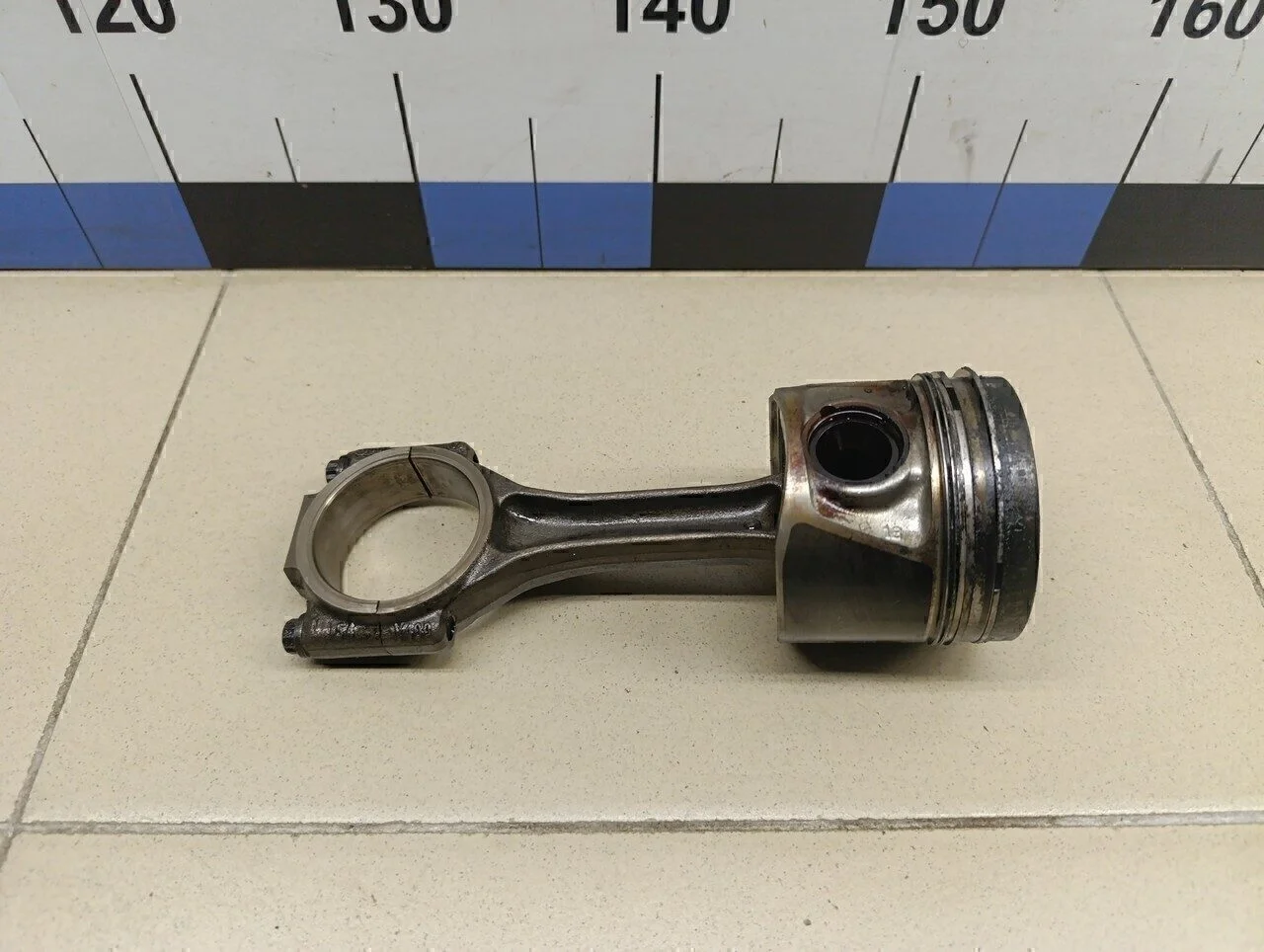 Поршень с шатуном Passat [B6] 2005-2010