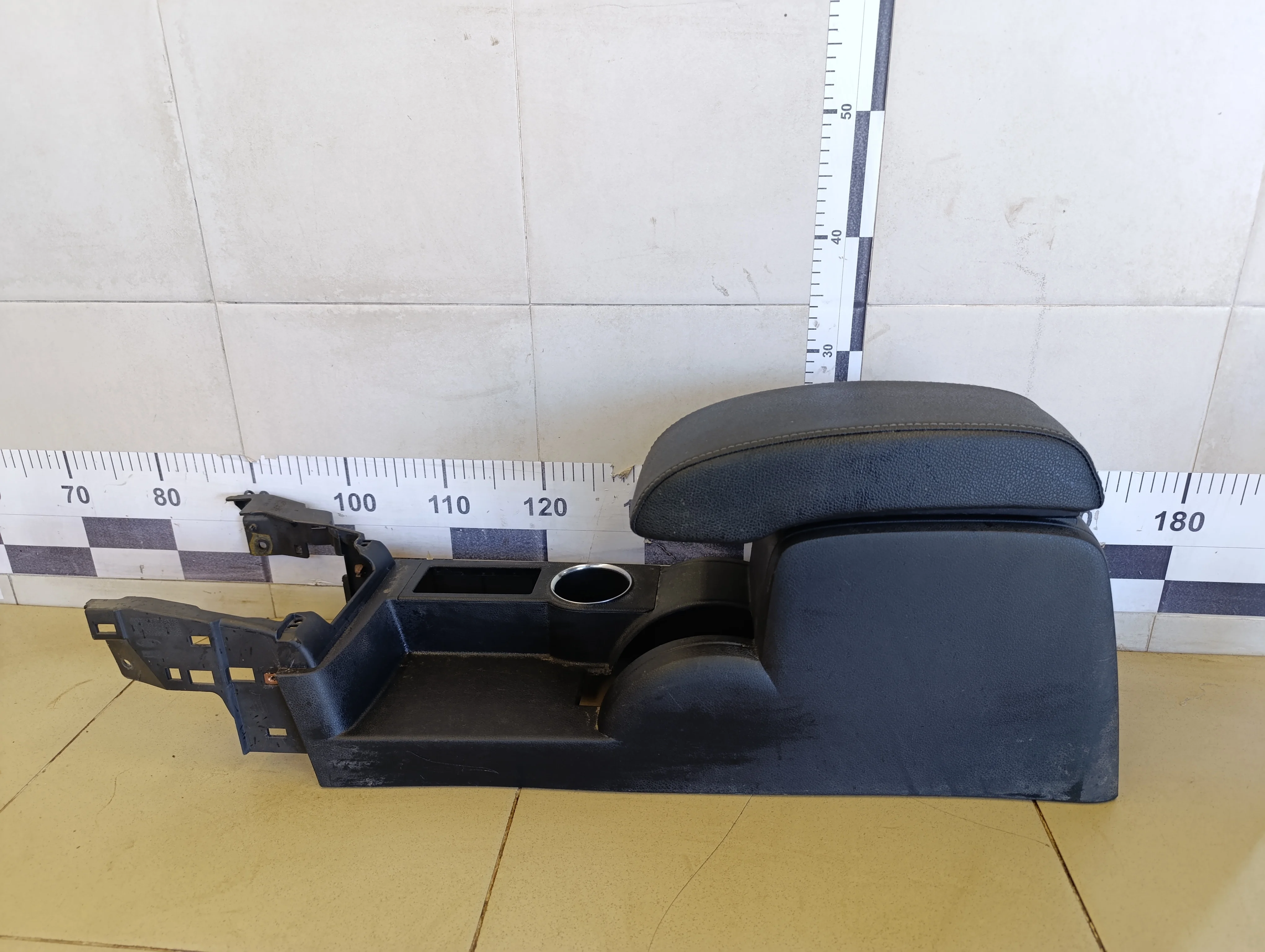 Консоль Mondeo III 2000-2007