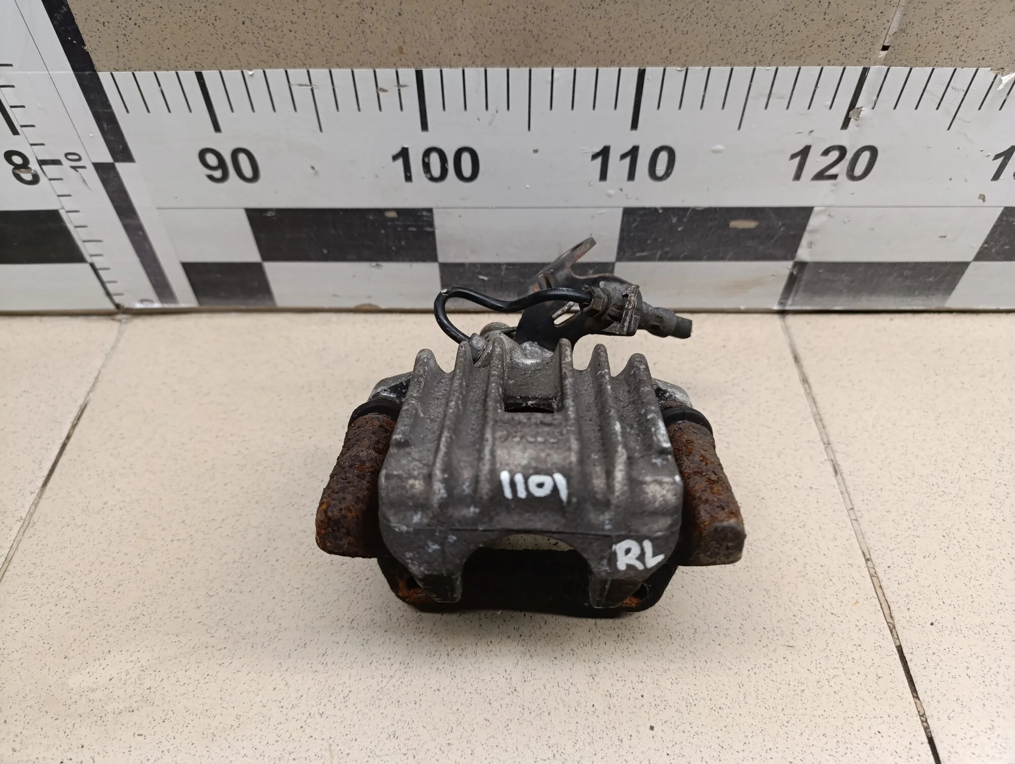 Суппорт задний левый Octavia (A5 1Z-) 2004-2013