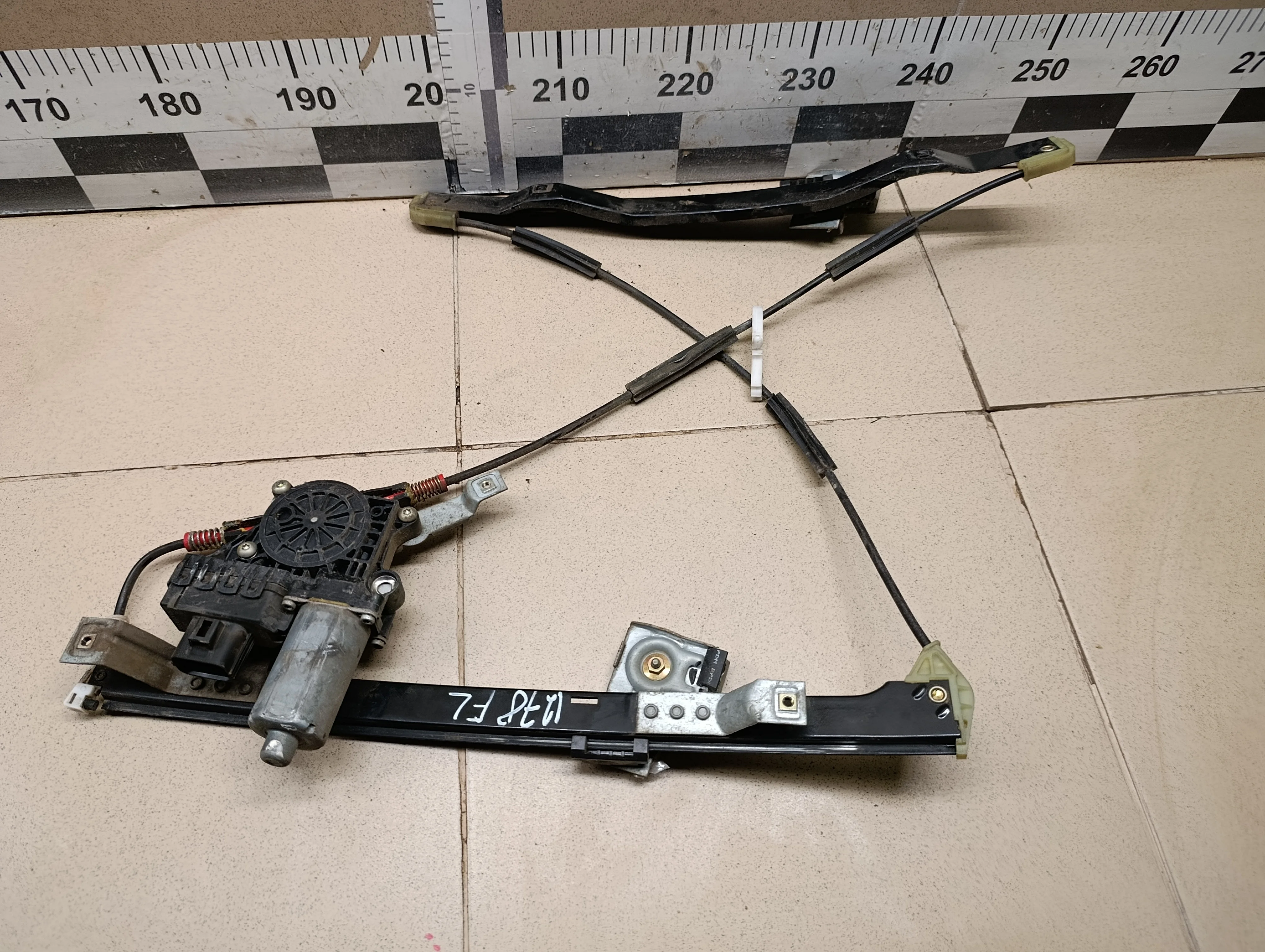 Стеклоподъемник электр. передний левый Mondeo III 2000-2007