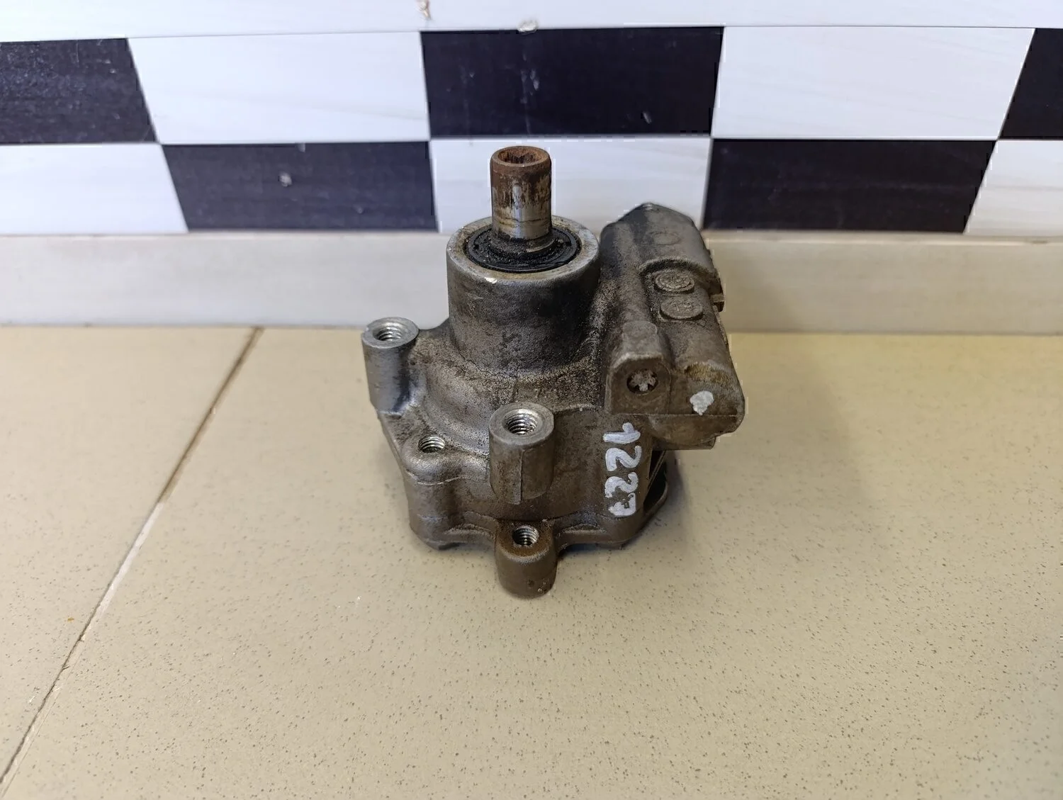 Насос гидроусилителя Logan II 2014>