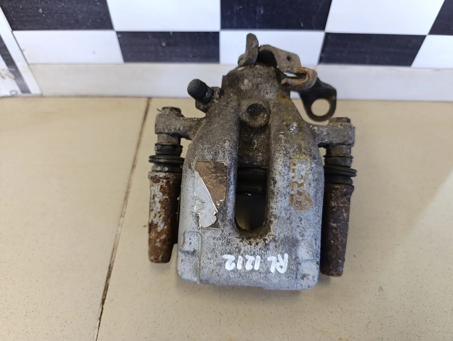 Суппорт задний левый C4 2005-2011