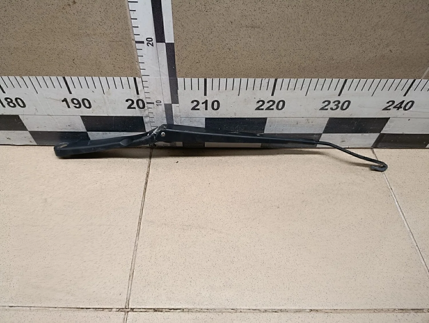 Поводок стеклоочистителя передний левый Polo (Sed RUS) 2011>