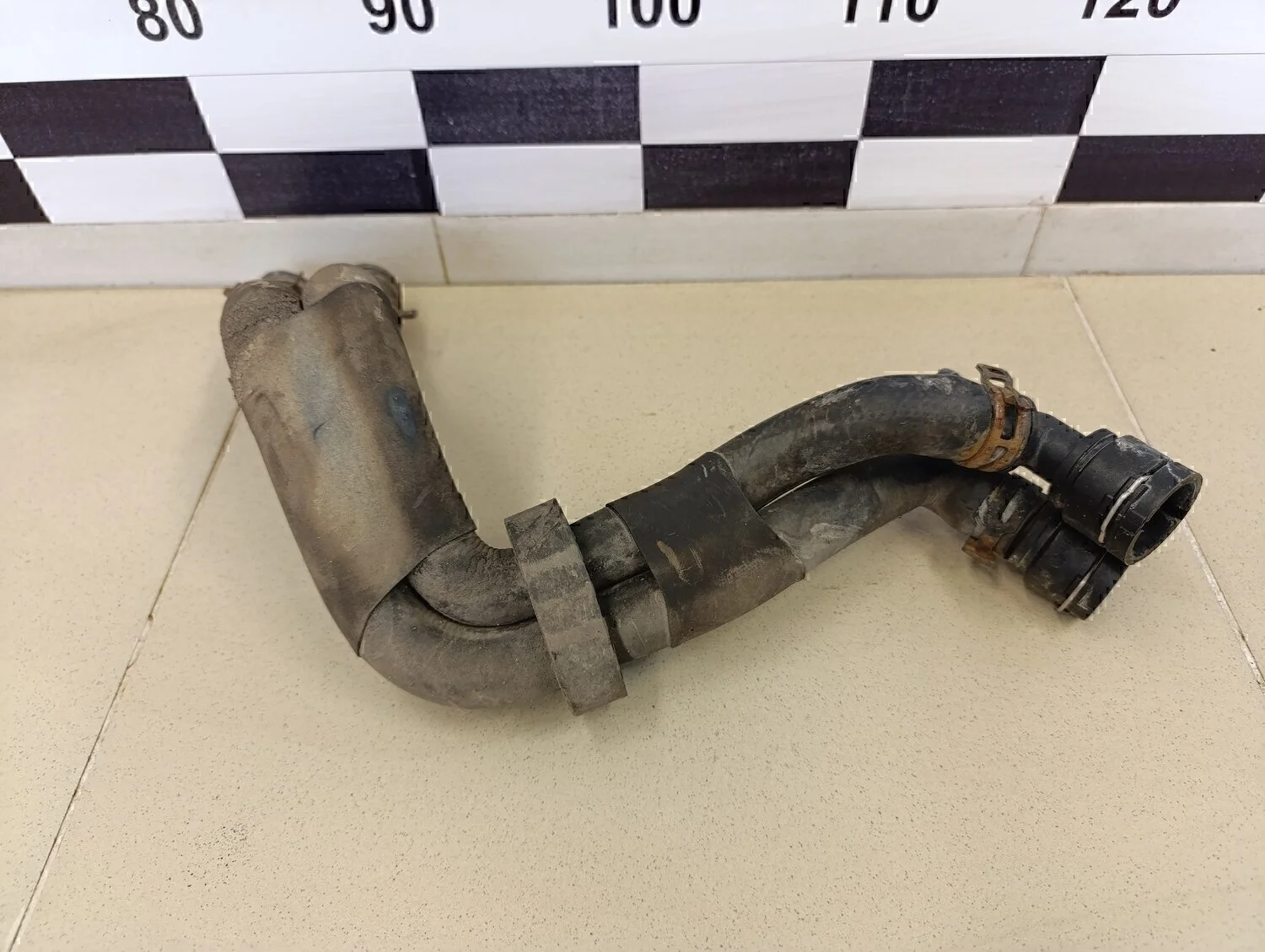 Патрубок Octavia (A4 1U-) 2000-2011