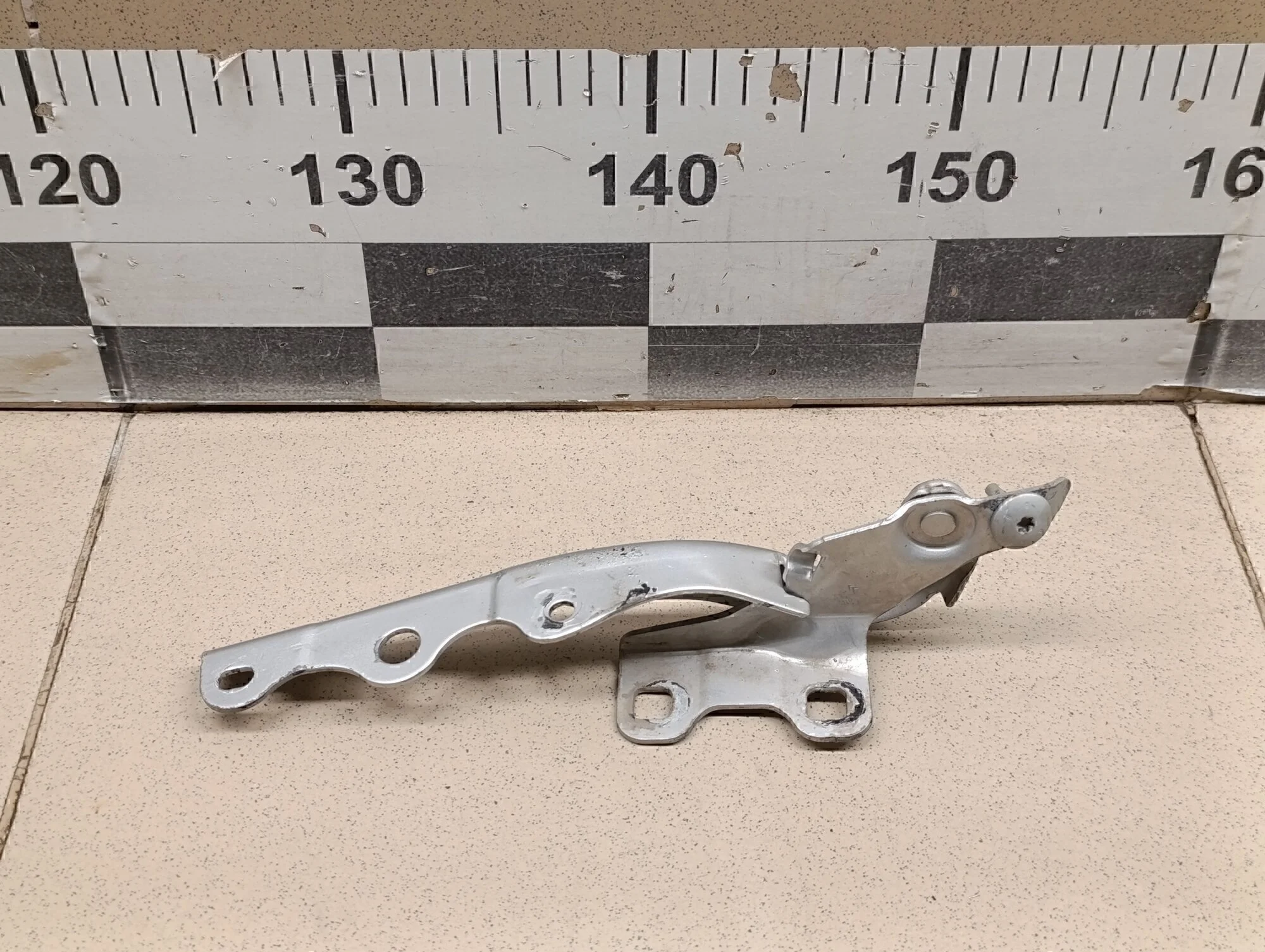 Петля капота правая C-Elysee 2012>