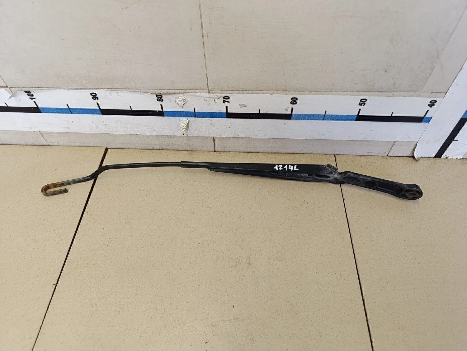 Поводок стеклоочистителя передний левый Octavia (A4 1U-) 2000-2011