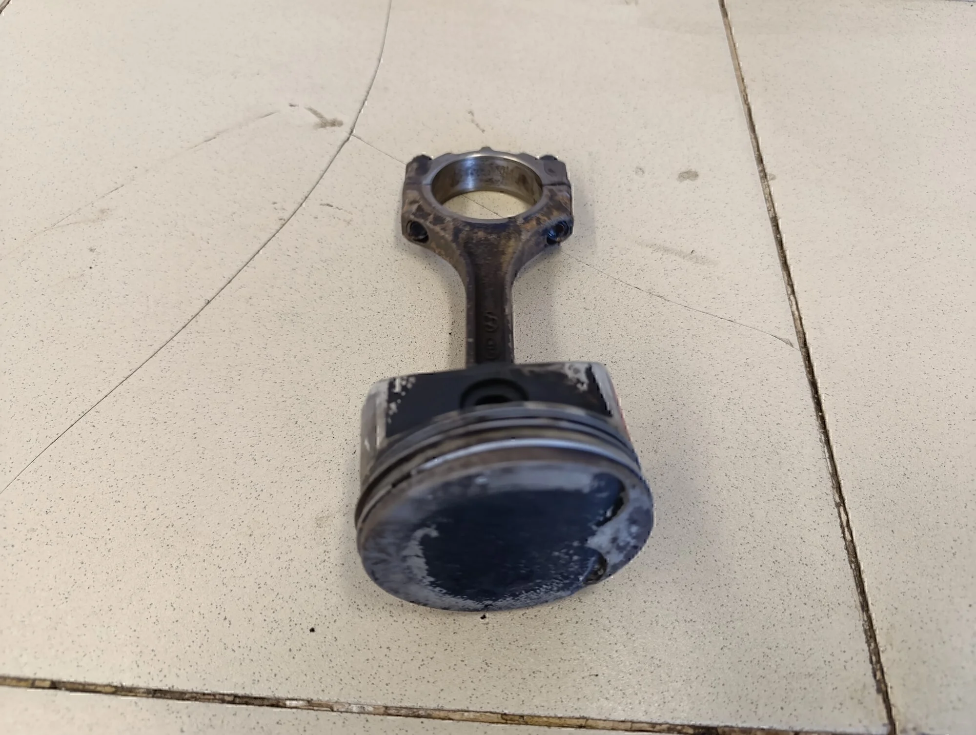 Шатун Cerato 2004-2008