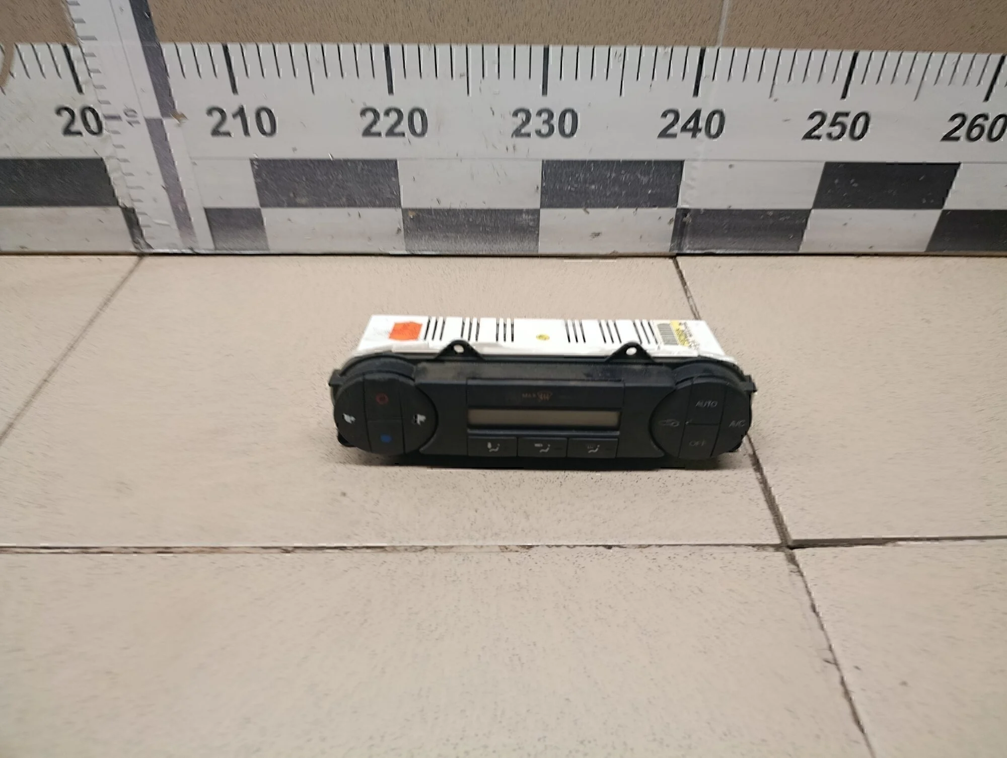 Блок управления климатической установкой Mondeo III 2000-2007