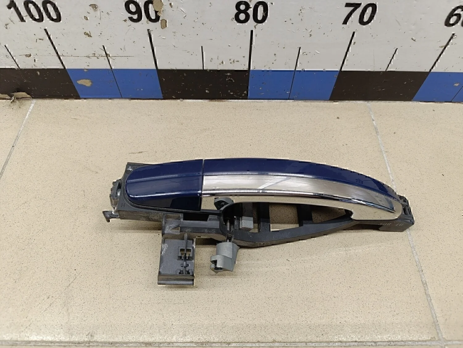 Ручка двери задней наружная левая Focus II 2005-2008