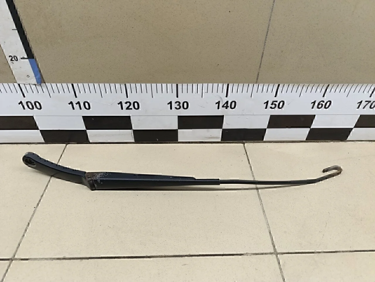 Поводок стеклоочистителя передний левый Transporter T5 2003-2015