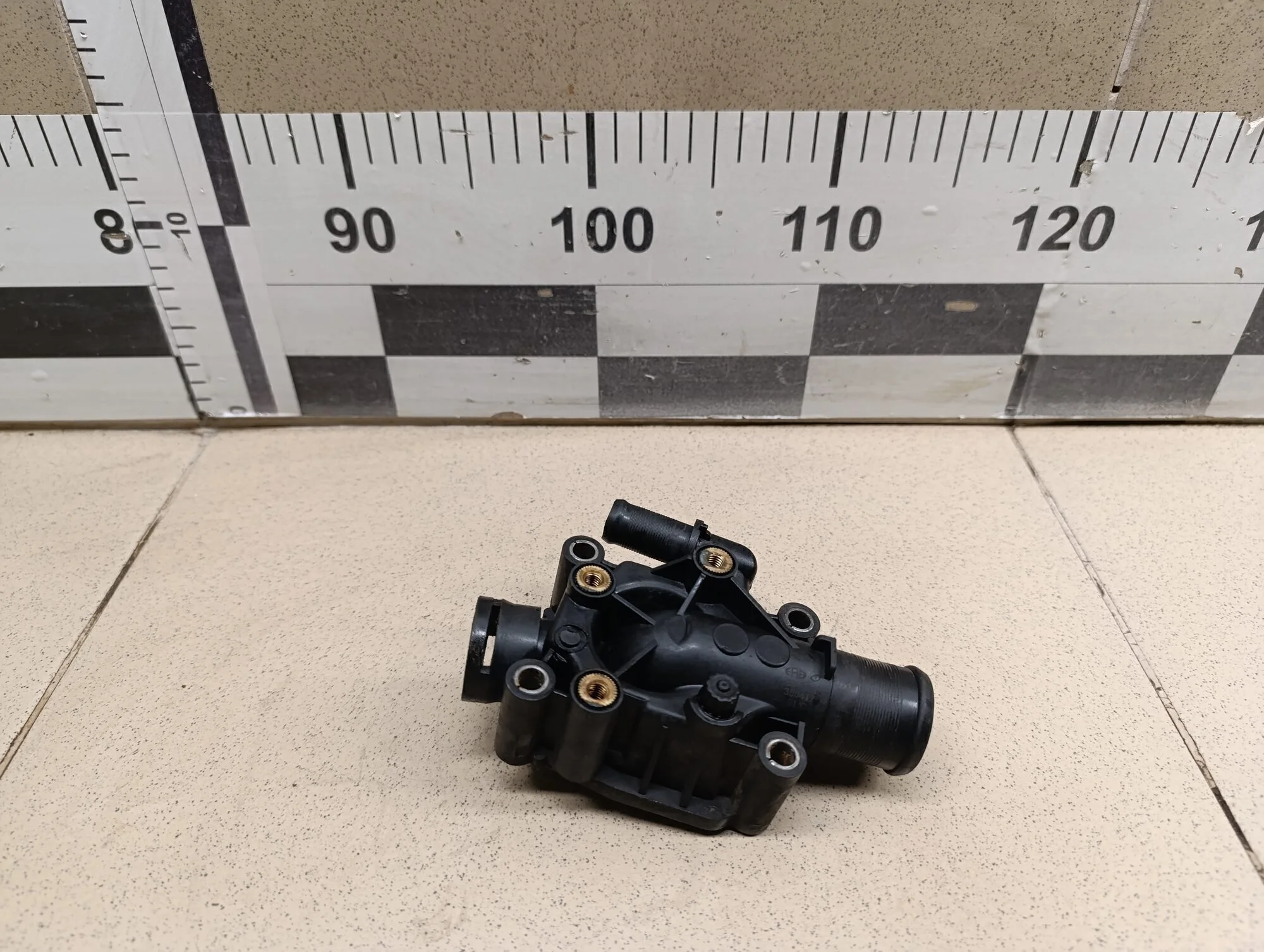 Корпус термостата 206 1998-2012