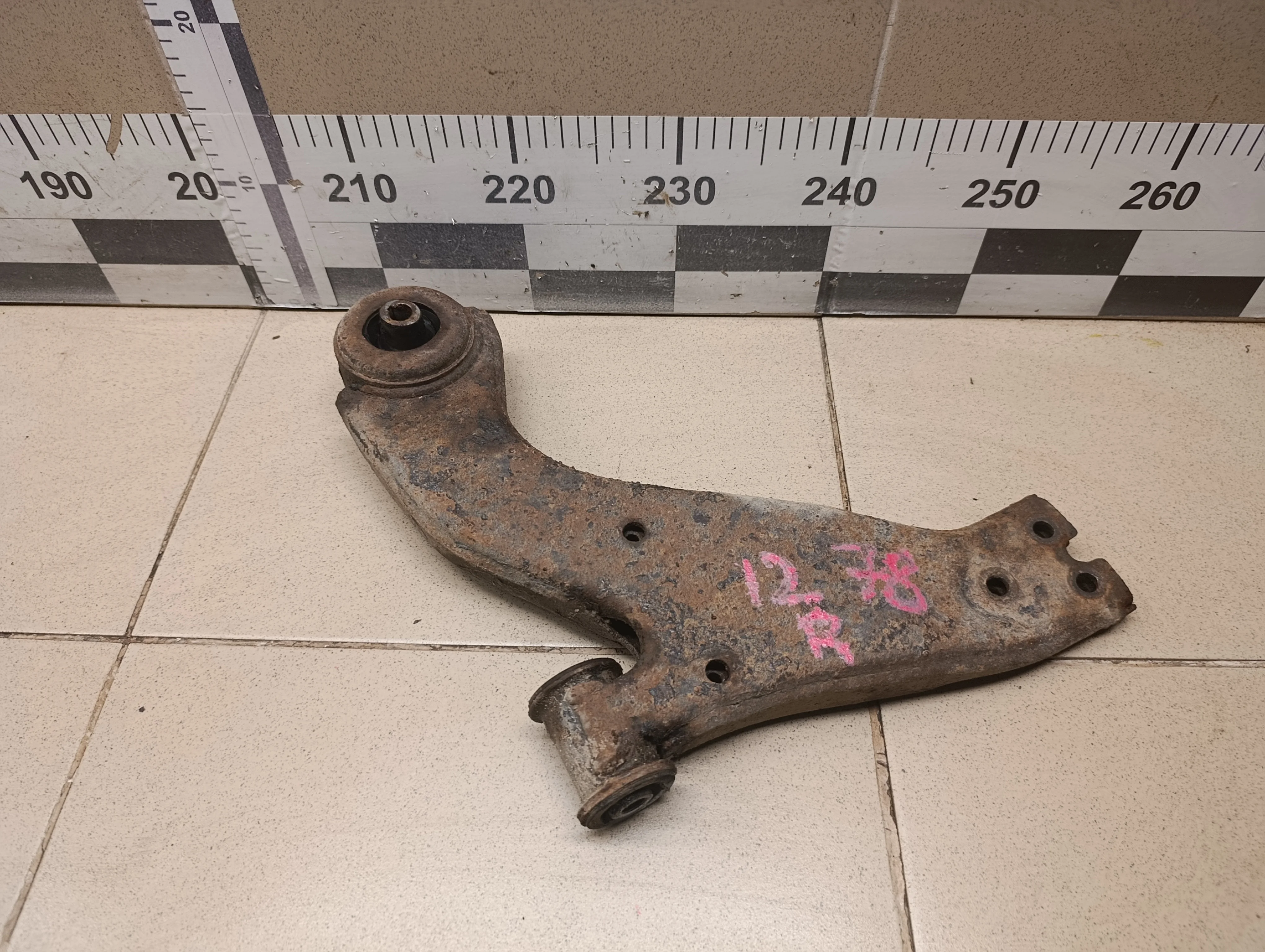 Рычаг передний правый Mondeo III 2000-2007