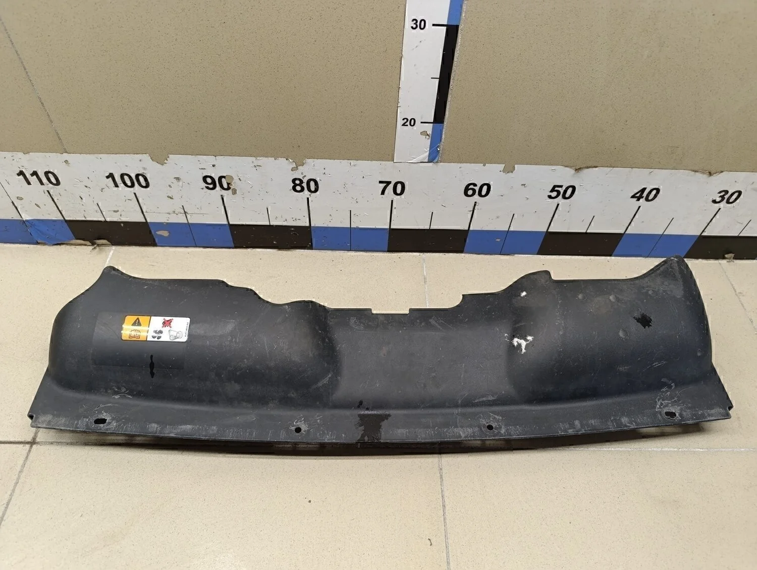 Кожух замка капота Focus II 2008-2011