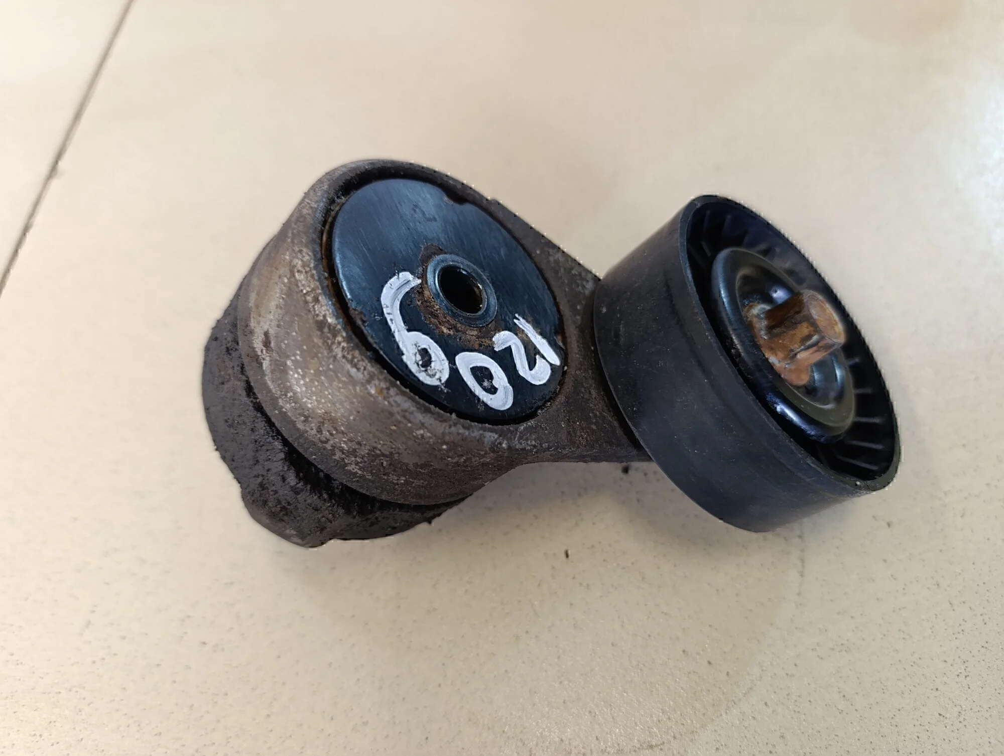 Натяжитель ремня Solaris 2010-2017