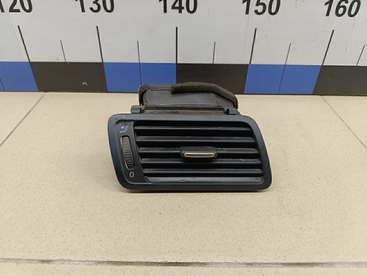 Дефлектор воздушный Passat [B6] 2005-2010