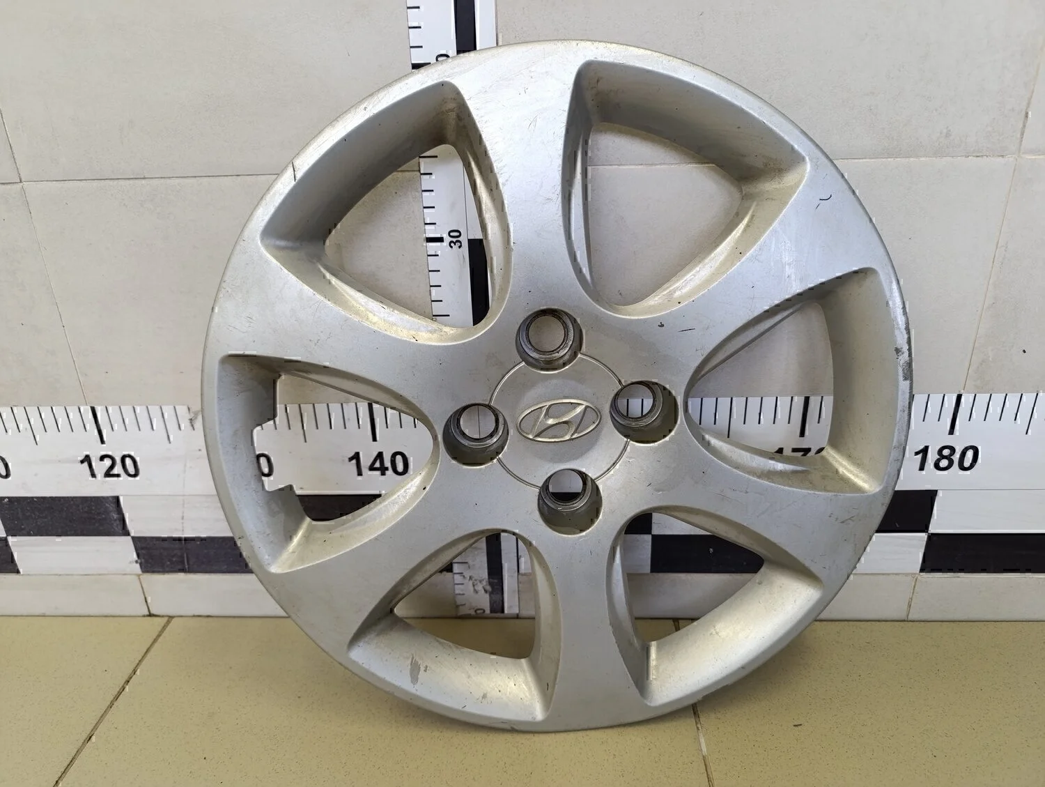 Колпак декоративный Solaris 2010-2017