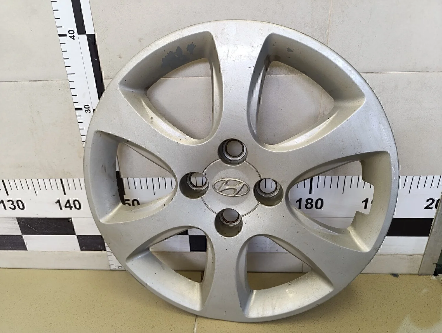 Колпак декоративный Solaris 2010-2017