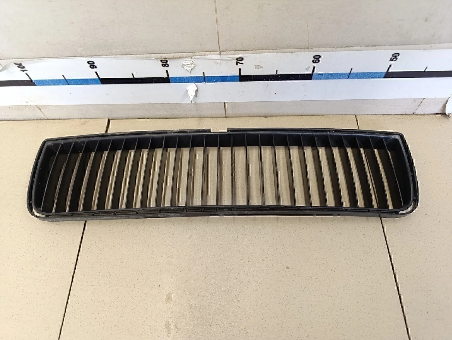 Решетка в бампер центральная Octavia (A4 1U-) 2000-2011