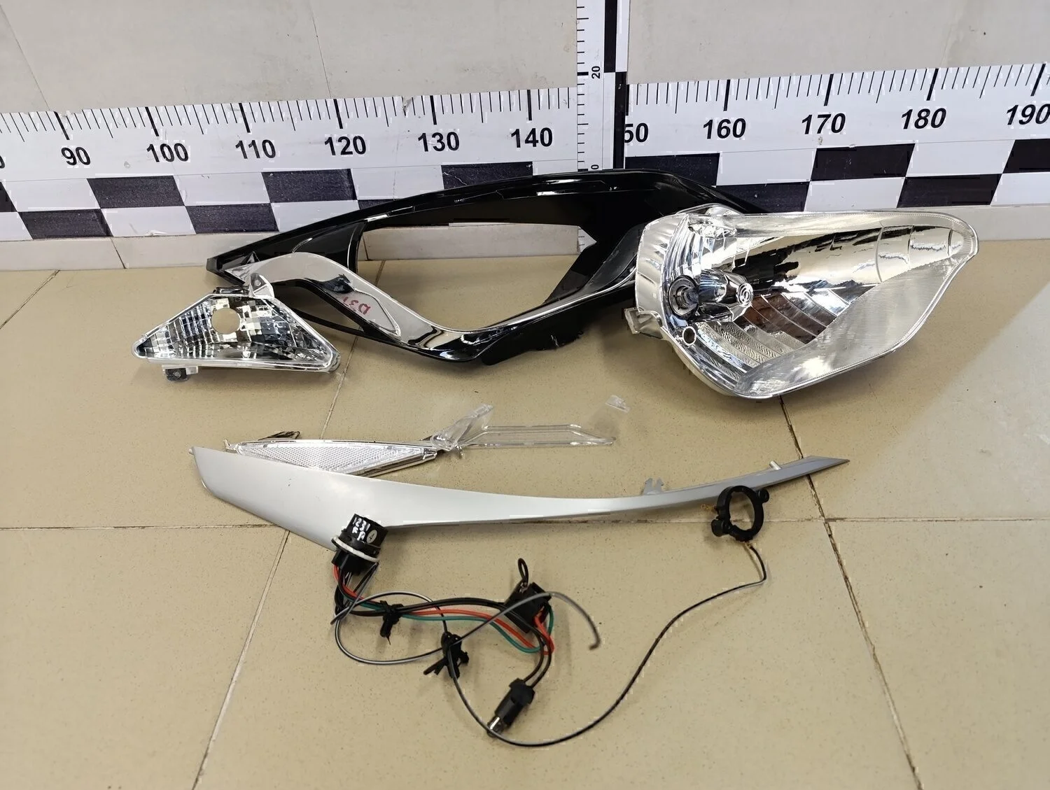 Фара правая Solaris 2010-2017