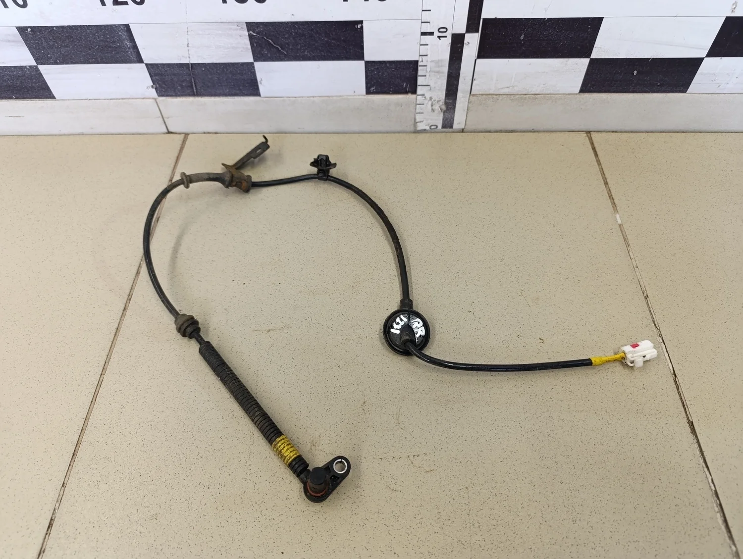 Датчик ABS задний правый Solaris 2010-2017