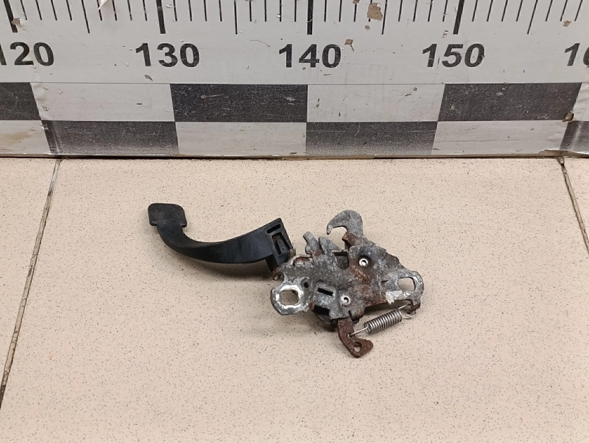 Замок капота C-Elysee 2012>