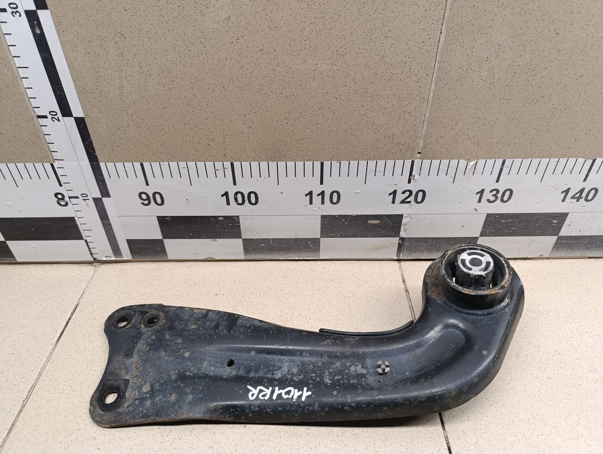 Рычаг задний продольный правый Tiguan 2007-2011