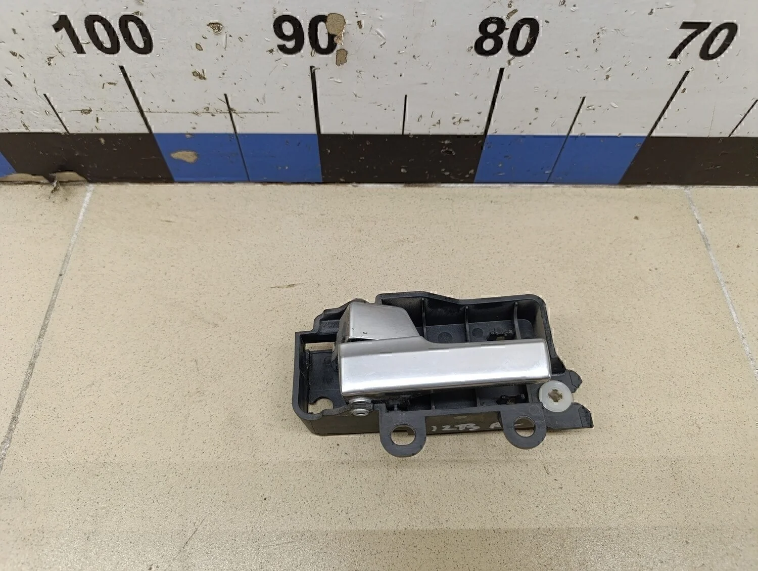 Ручка двери задней внутренняя левая Focus II 2005-2008