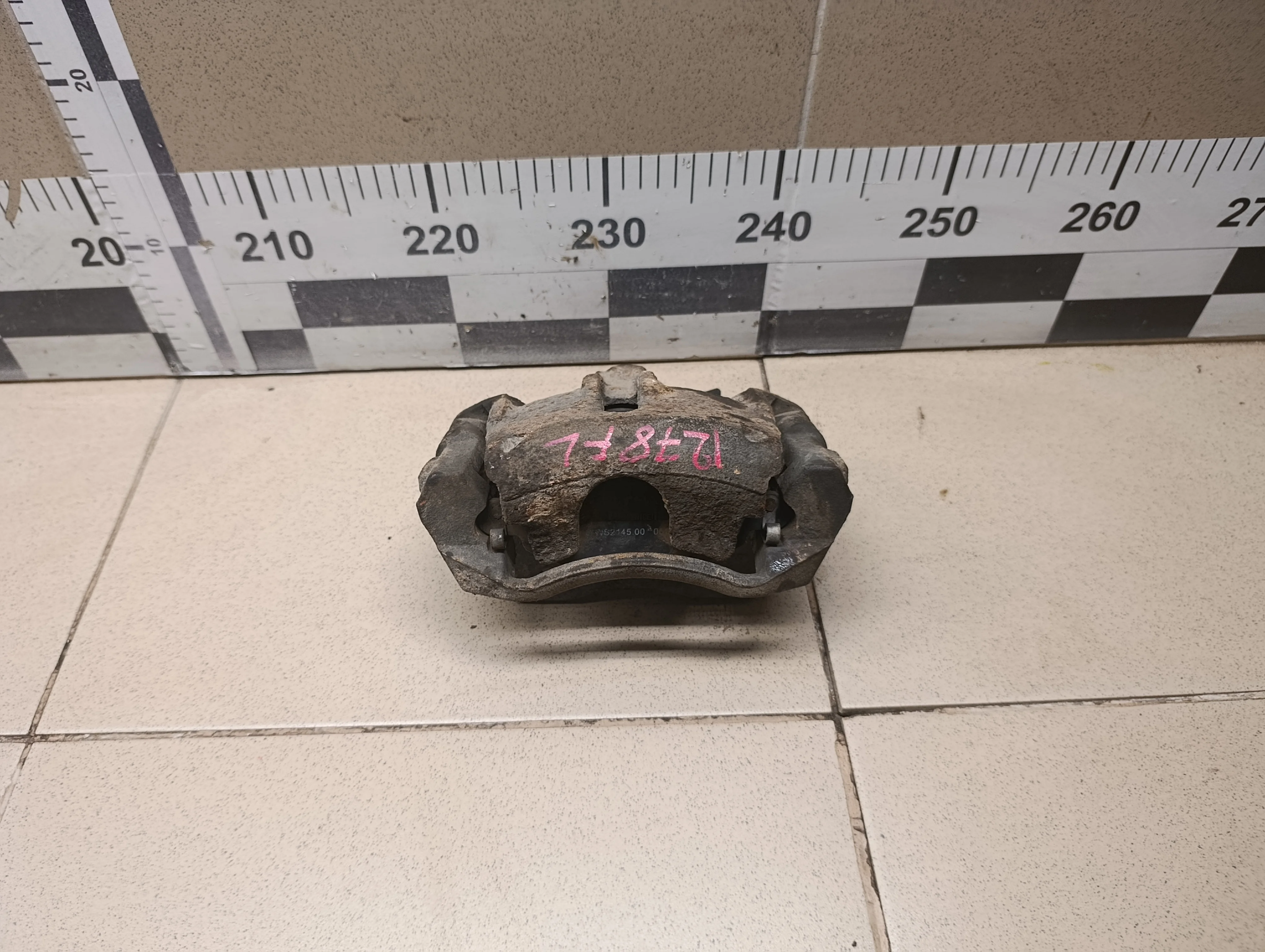 Суппорт передний левый Mondeo III 2000-2007