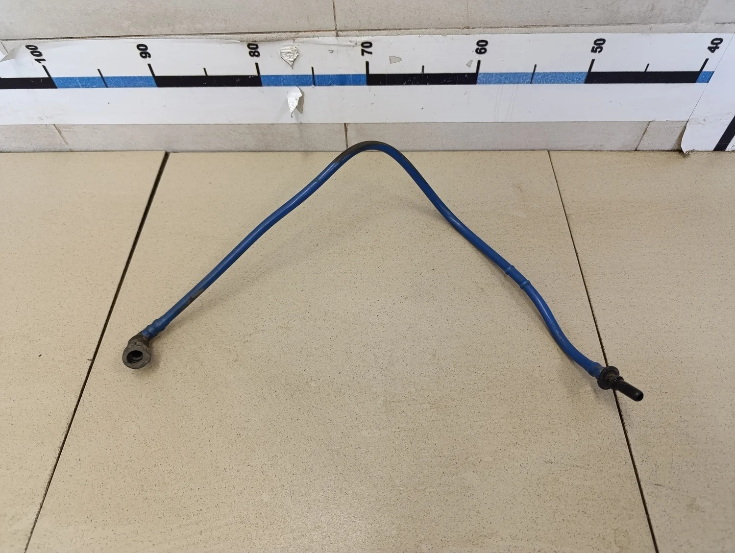 Трубка топливная A3 (8L1) 1996-2003