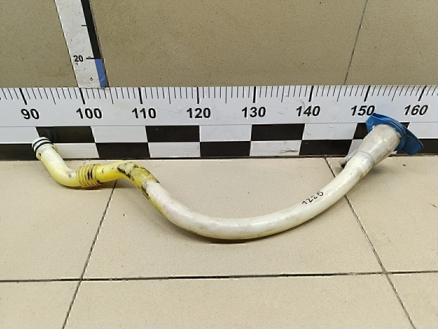 Горловина бачка омывателя Transporter T5 2003-2015