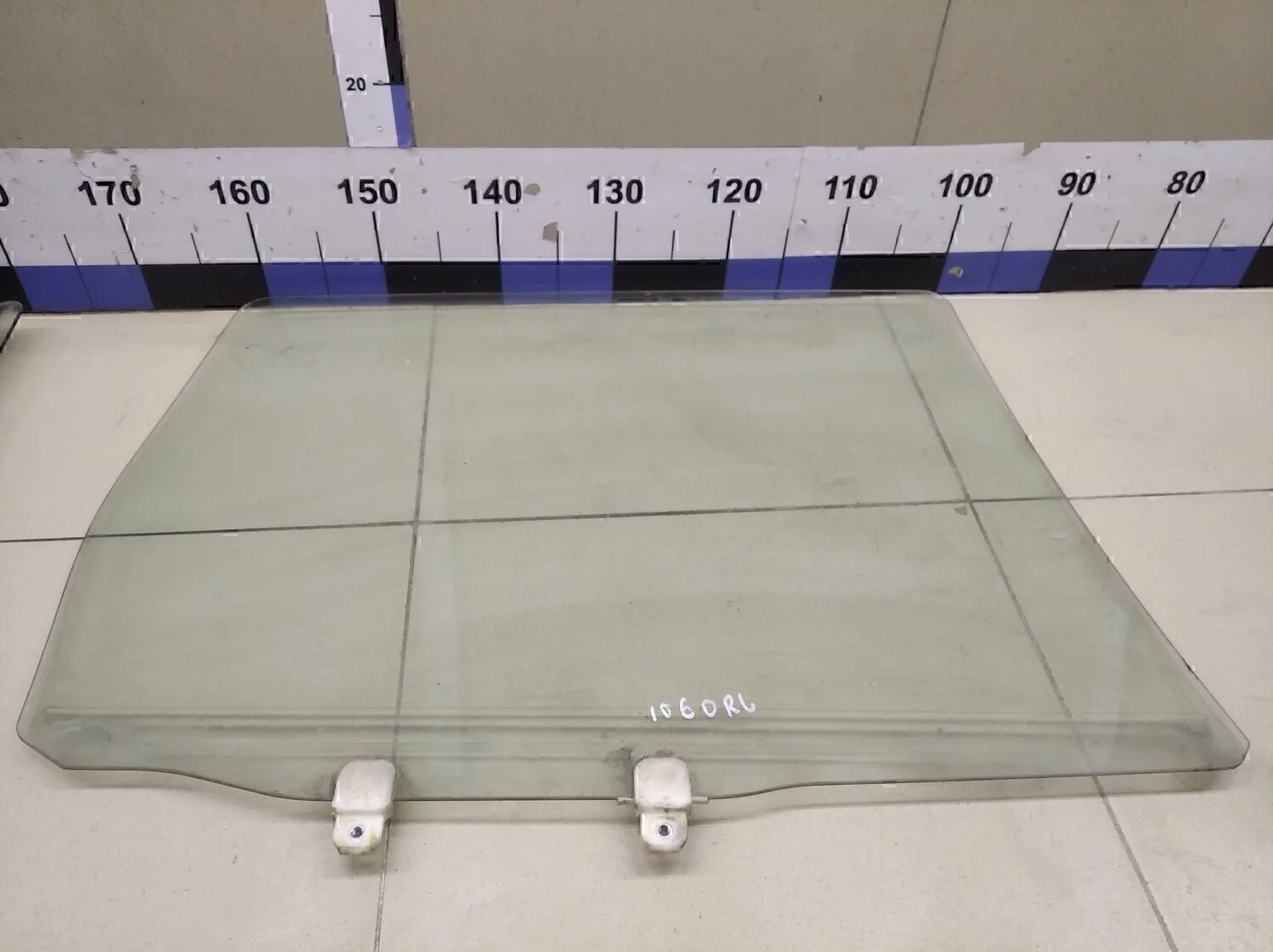 Стекло двери задней левой C-Crosser 2008-2013