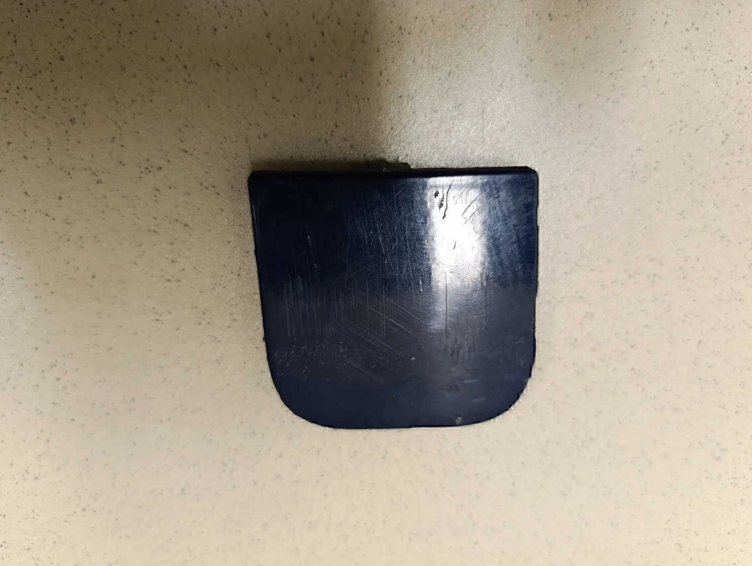 Заглушка буксировочного крюка Focus II 2008-2011