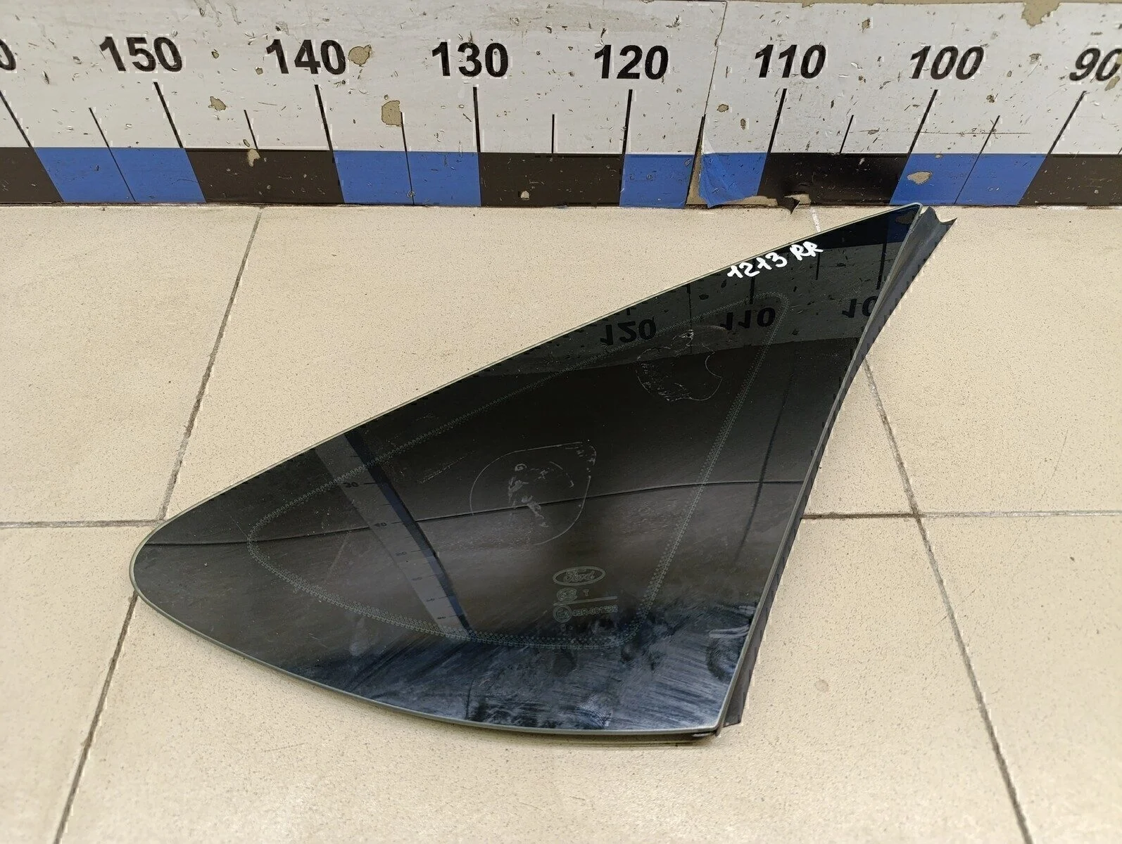 Стекло кузовное глухое правое Focus II 2005-2008