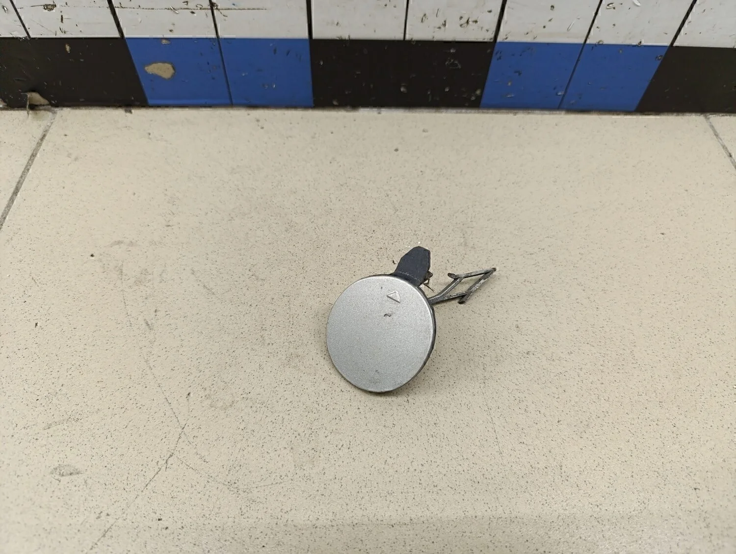 Заглушка буксировочного крюка RIO 2017>