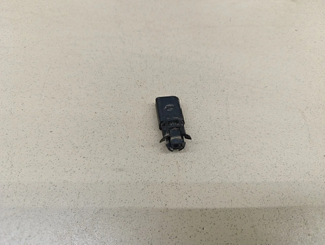 Датчик температуры воздуха A3 (8L1) 1996-2003