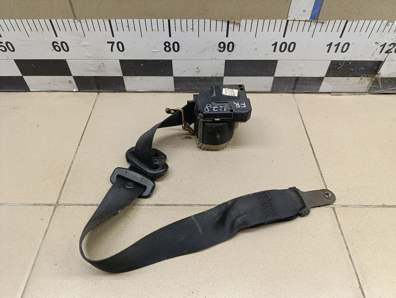 Ремень безопасности Mondeo III 2000-2007