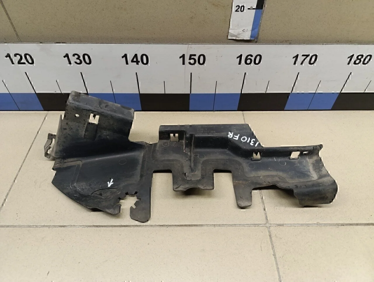 Воздуховод радиатора правый  Passat [B6] 2005-2010